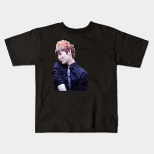 Leo Flower crown | VIXX Kids T-Shirt